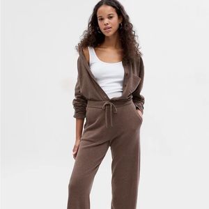 Famous cashsoft Gap wideleg pants in brown (size Tall Large)